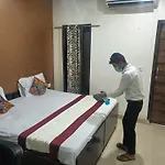 Hotel Marina Near Igi Airport