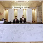 Hotel Delhi 37 By Star Group Near Delhi Airport