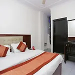 Hotel Keshew International New Delhi