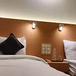 Goldenkeys Inn