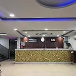 HOTEL THE GLORY - Near New Delhi Airport