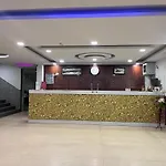 HOTEL THE GLORY - Near New Delhi Airport