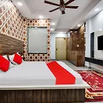 Oyo Flagship The Flaurish Inn