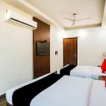 Collection O The Kailash Dev Hotel