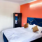 Hotel In Saket