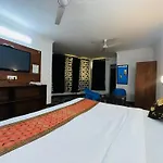 Hotel Golden - Premiums Rooms In South Extension