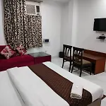 Hotel Qubic Stay By Igi Airport