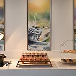 The Ashtan Sarovar Portico