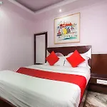 Oyo Flagship 18997 Hotel Km International