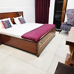 Spacious 2Bhk With Big Bedrooms And Kitchen 7