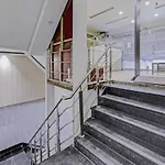Hotel O Metro Inn Near Gurudwara Shri Bangla Sahib