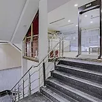 Hotel O Metro Inn Near Gurudwara Shri Bangla Sahib