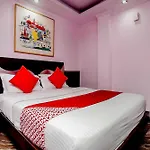 Oyo Flagship 18997 Hotel Km International