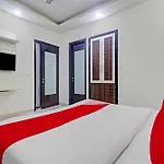 Oyo 12675 Hotel Star Inn