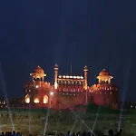 Backpackers Heaven New King - New Delhi Train Station
