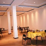 Lemonwood Suites By F9 Hotels - Trivoli Garden Chhatarpur