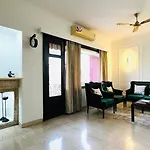Bluo Vasant Vihar Pvr - Terrace Garden, Lift