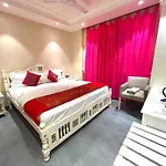 The Pinky Villa - Heritage Boutique Suites