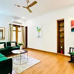 Bluo Vasant Vihar Pvr - Kitchen, Terrace, Lift