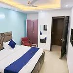 Hotel Agniv - Saket Metro