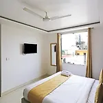 Hotel Broadway Near Delhi Airport