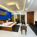 Golden Bed And Breakfast- High Quality Rooms In South Ex-1 D Block