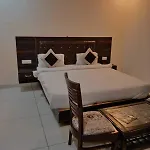 Hotel O Breeze Hotel