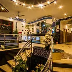The Suncourt Hotel Yatri