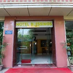 Hotel Blessings On road Near New Delhi Railway Station
