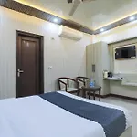 Hotel Blessings On road Near New Delhi Railway Station