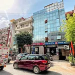 Hotel Jashn Inn Near Apollo Hospital