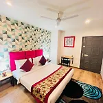 Qotel Hotel Chhatarpur- Opp Tivoli Garden