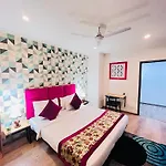 Qotel Hotel Chhatarpur- Opp Tivoli Garden