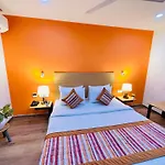 Hotel Golden Saffron - Punjabi Bagh Delhi