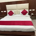 Hotel Sapphire At New Delhi Railway Station