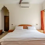 Cp Villa - Rooms With Patio
