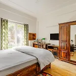 Cp Villa - Rooms With Patio