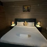 Divine India Service Apartment 3 Bhk D-198 Saket