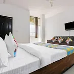 Hotel The Lazeez