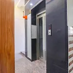 Fabhotel Starlight
