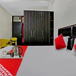 Hotel O Star Light Inn Near Lotus Temple