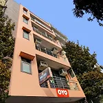 Hotel O Star Light Inn Near Lotus Temple
