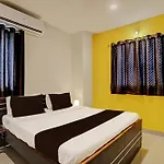 Hotel Airport Land