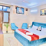 Divine India Service Apartment 3 Bhk D-198 Saket