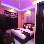 Admiral Inn Suites