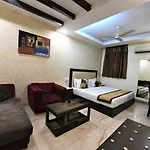 Hotel Kingston Park - Karol Bagh Delhi