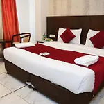Hotel Le Benz - New Delhi Train Station