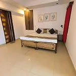 Krishna Residency And Guest House
