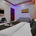 OYO 79324 Collection O Ms Palace