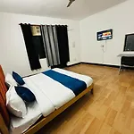 The Royal Villa